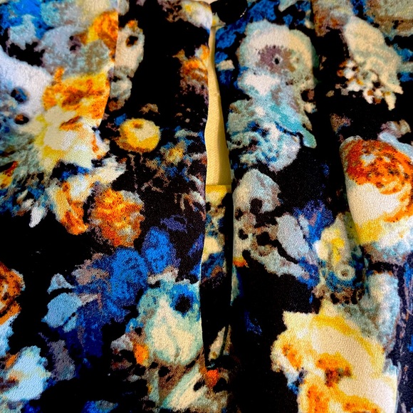 Easy packing versatile sleeveless top sz L - Picture 2 of 4